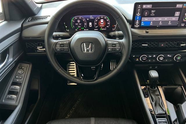 Used 2025 Honda Accord Sport image 17