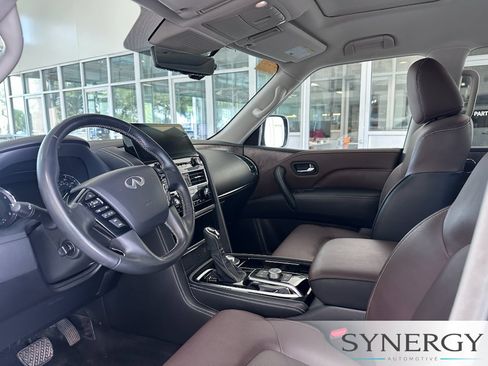 Used 2024 INFINITI QX80 Premium Select w/ All-Season Package AWD/4WD image 26