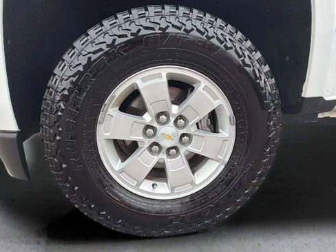 Used 2019 Chevrolet Colorado W/T w/ WT Convenience Package image 9