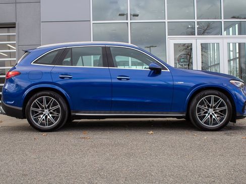 Used 2024 Mercedes-Benz GLC 43 AMG 4MATIC image 4
