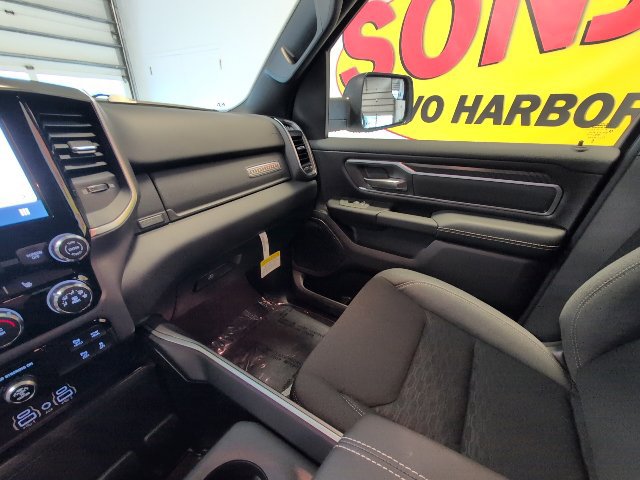 New 2026 RAM 1500 Big Horn w/ Night Edition AWD/4WD image 27