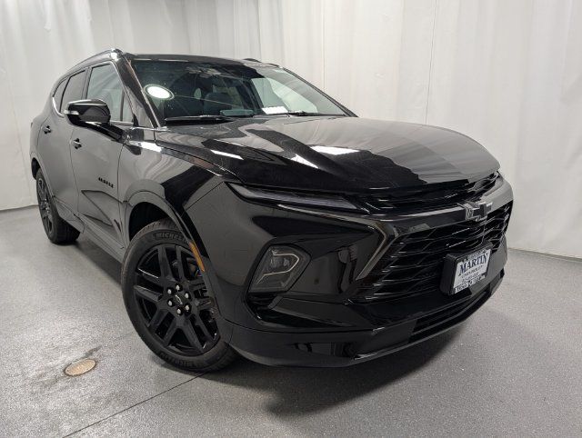 New 2026 Chevrolet Blazer RS w/ Driver Confidence II Package AWD/4WD image 2