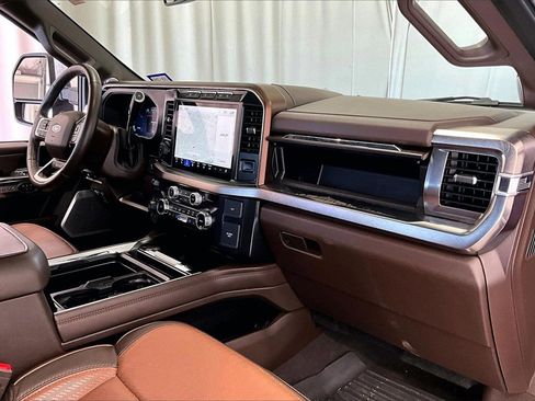 Used 2023 Ford F250 King Ranch w/ Chrome Package image 28