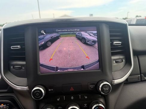 Used 2021 RAM 1500 Big Horn AWD/4WD image 9