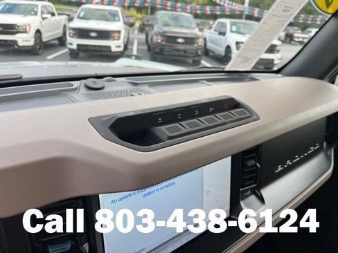 Used 2022 Ford Bronco Wildtrak AWD/4WD image 24