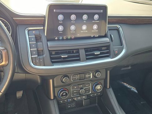 Used 2021 Chevrolet Tahoe High Country w/ Premium Package AWD/4WD image 32