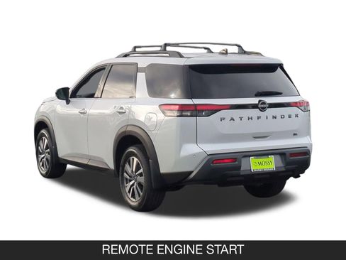 New 2026 Nissan Pathfinder SL image 7