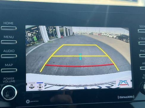 Used 2024 Toyota Camry LE w/ Convenience Package image 18