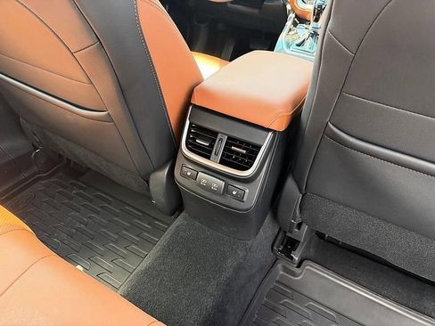 Used 2022 Subaru Legacy Touring XT AWD/4WD image 6