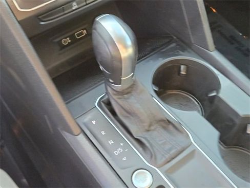 Used 2019 Volkswagen Atlas SE w/ Panoramic Sunroof Package image 35