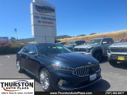 Used 2020 Kia Cadenza Limited image 1