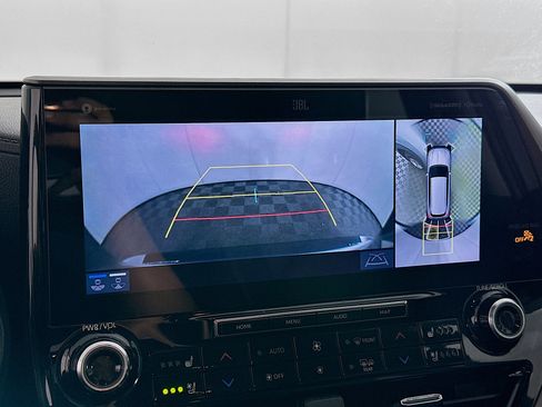 Used 2021 Toyota Highlander Limited image 22