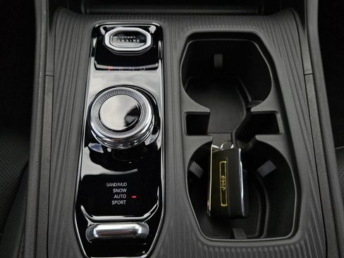 New 2026 Jeep Cherokee Limited AWD/4WD image 12