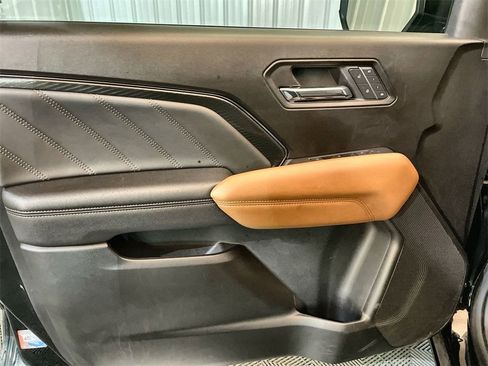 Used 2023 GMC Canyon AT4 w/ AT4 Premium Package image 21