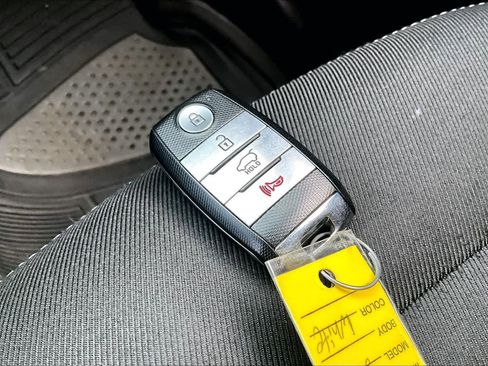 Used 2017 Kia Soul + w/ UVO Package image 12