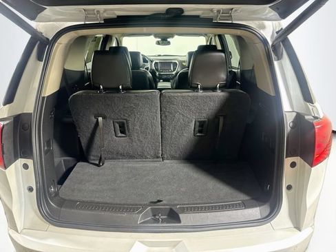 Used 2017 GMC Acadia Denali AWD/4WD image 34