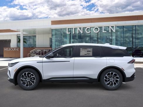 New 2026 Lincoln Nautilus Premier AWD/4WD image 3