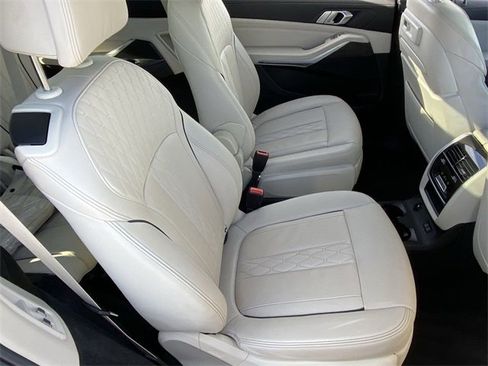 Certified 2021 BMW X7 xDrive40i w/ M Sport Package image 15