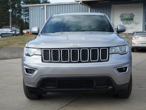 Used 2018 Jeep Grand Cherokee Laredo image 10