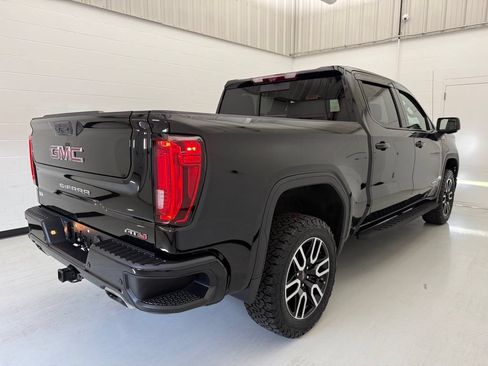 Used 2024 GMC Sierra 1500 AT4 w/ Technology Package AWD/4WD image 7
