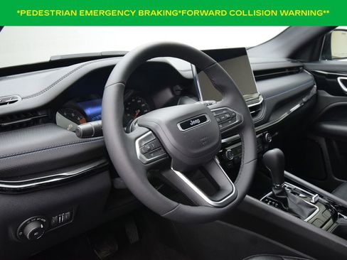 Used 2026 Jeep Compass Limited AWD/4WD image 15