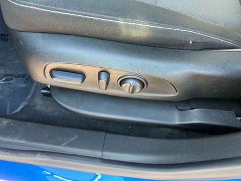 Used 2025 Chevrolet Blazer LT image 22