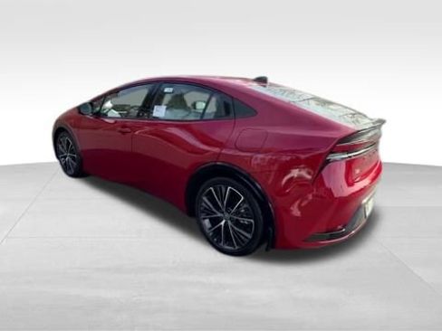 New 2026 Toyota Prius XLE image 5