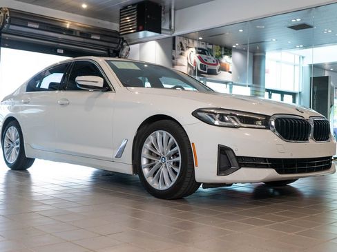 Used 2021 BMW 530i xDrive w/ Convenience Package AWD/4WD image 1