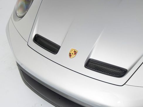 Certified 2022 Porsche 911 GT3 RWD image 44
