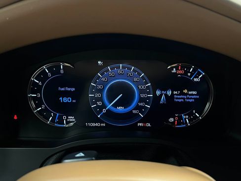 Used 2017 Cadillac Escalade ESV Platinum image 26