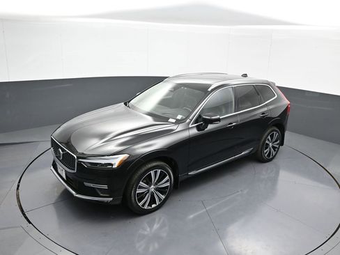 Used 2022 Volvo XC60 B5 Inscription w/ Advanced Package image 36