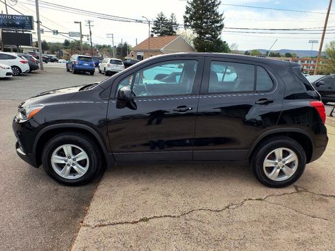 Used 2020 Chevrolet Trax LS image 8