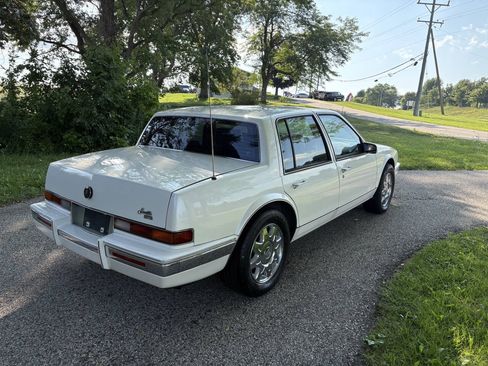 Used 1989 Cadillac Seville FWD image 5