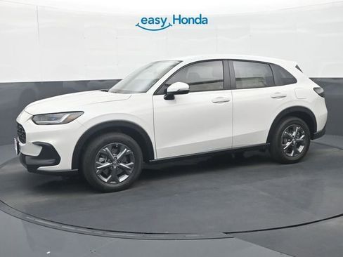 New 2026 Honda HR-V LX image 4