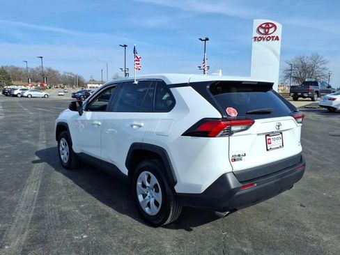 Used 2024 Toyota RAV4 LE image 6