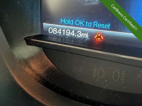 Used 2017 Ford Explorer XLT w/ Equipment Group 202A AWD/4WD image 19
