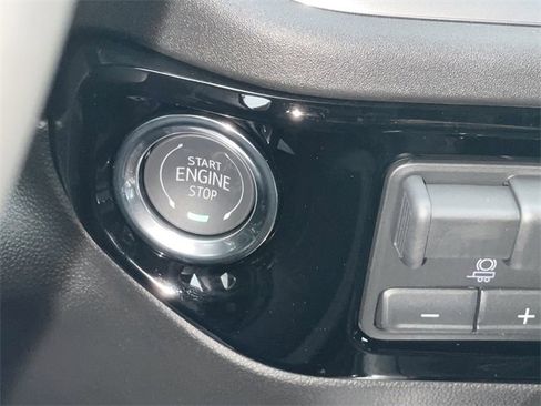 New 2026 GMC Sierra 1500 Elevation image 17