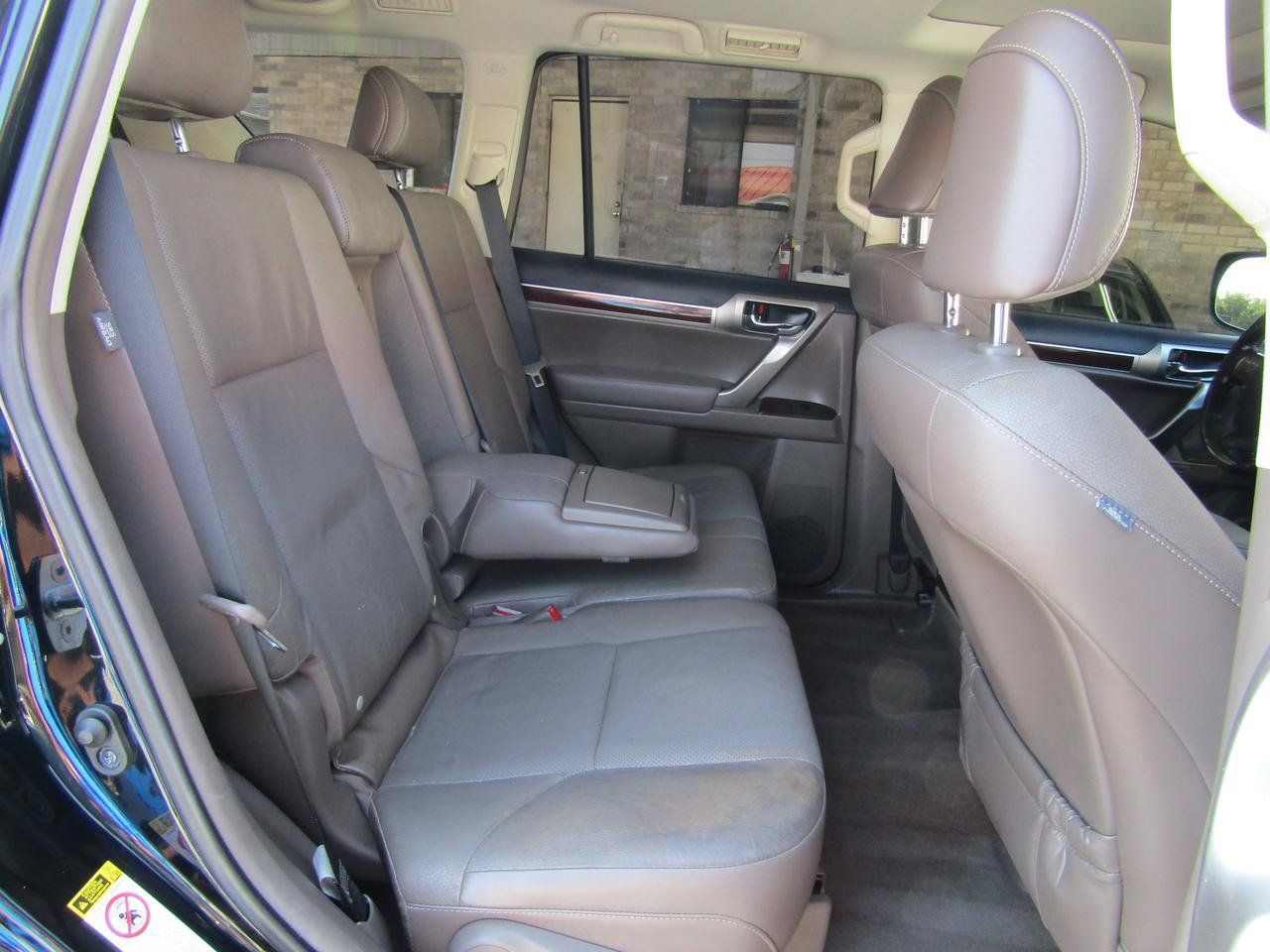 Used 2018 Lexus GX 460 Premium w/ Premium Package AWD/4WD image 14