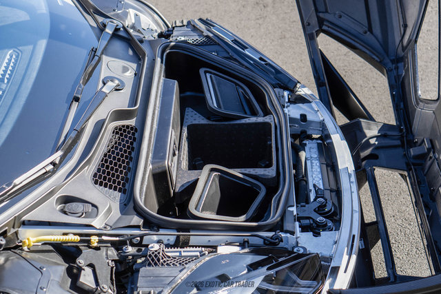 Used 2021 Lamborghini Huracan STO RWD image 16
