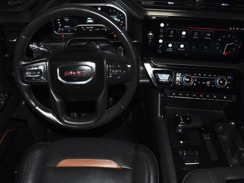 Used 2022 GMC Sierra 1500 AT4 w/ AT4 Premium Package image 16