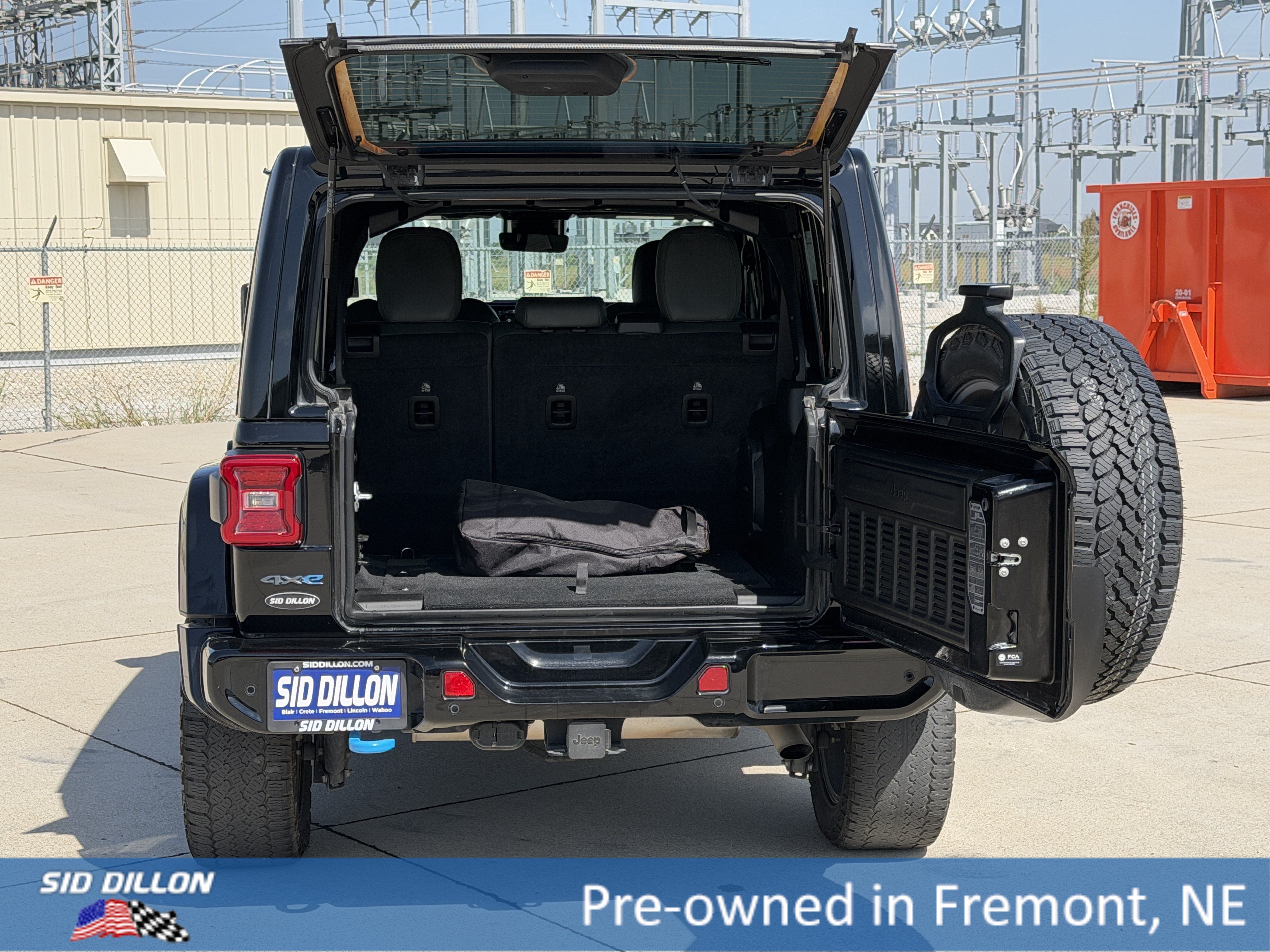 Used 2024 Jeep Wrangler High Altitude AWD/4WD image 5