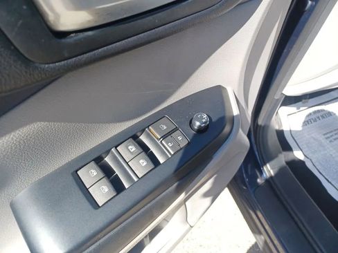 Used 2015 Toyota Highlander XLE image 10