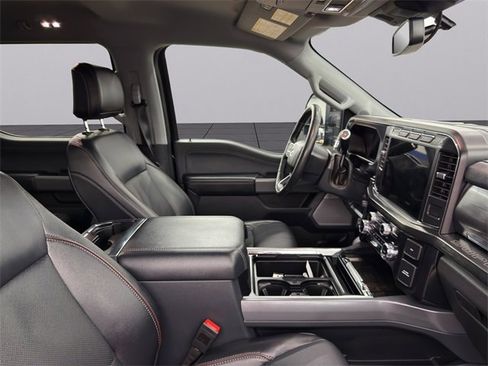 Used 2024 Ford F250 Lariat w/ Black Appearance Package image 18
