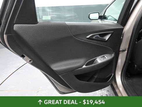 Used 2025 Chevrolet Malibu LT image 27