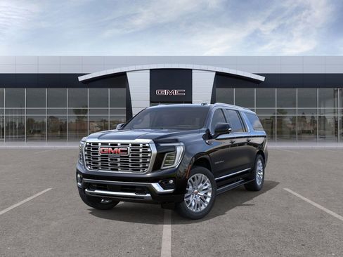 New 2026 GMC Yukon XL Denali w/ Sun & Power Step Package image 32
