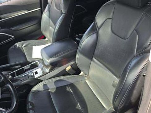 Used 2020 Kia Telluride LX FWD image 7