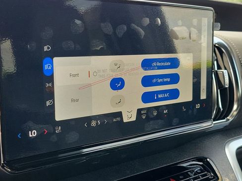 New 2026 Ford Expedition Tremor image 24