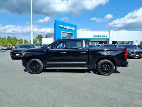 Used 2023 Chevrolet Silverado 1500 High Country w/ Technology Package AWD/4WD image 6