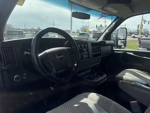 Used 2013 GMC Savana 3500 image 16