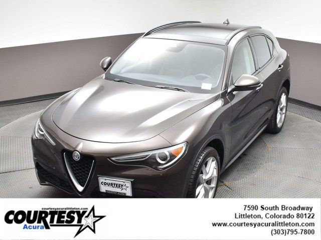 Used 2018 Alfa Romeo Stelvio Sport w/ Quick Order Package 22J Sport AWD/4WD image 37
